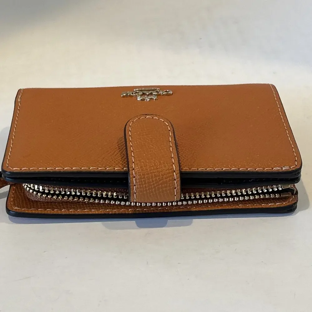 Coach Medium Bifold Snap Wallet Crossgrain Leather Corner Zip Orange ID Window